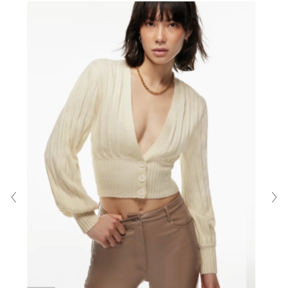 Aritzia Wilfred plunge cardigan!
